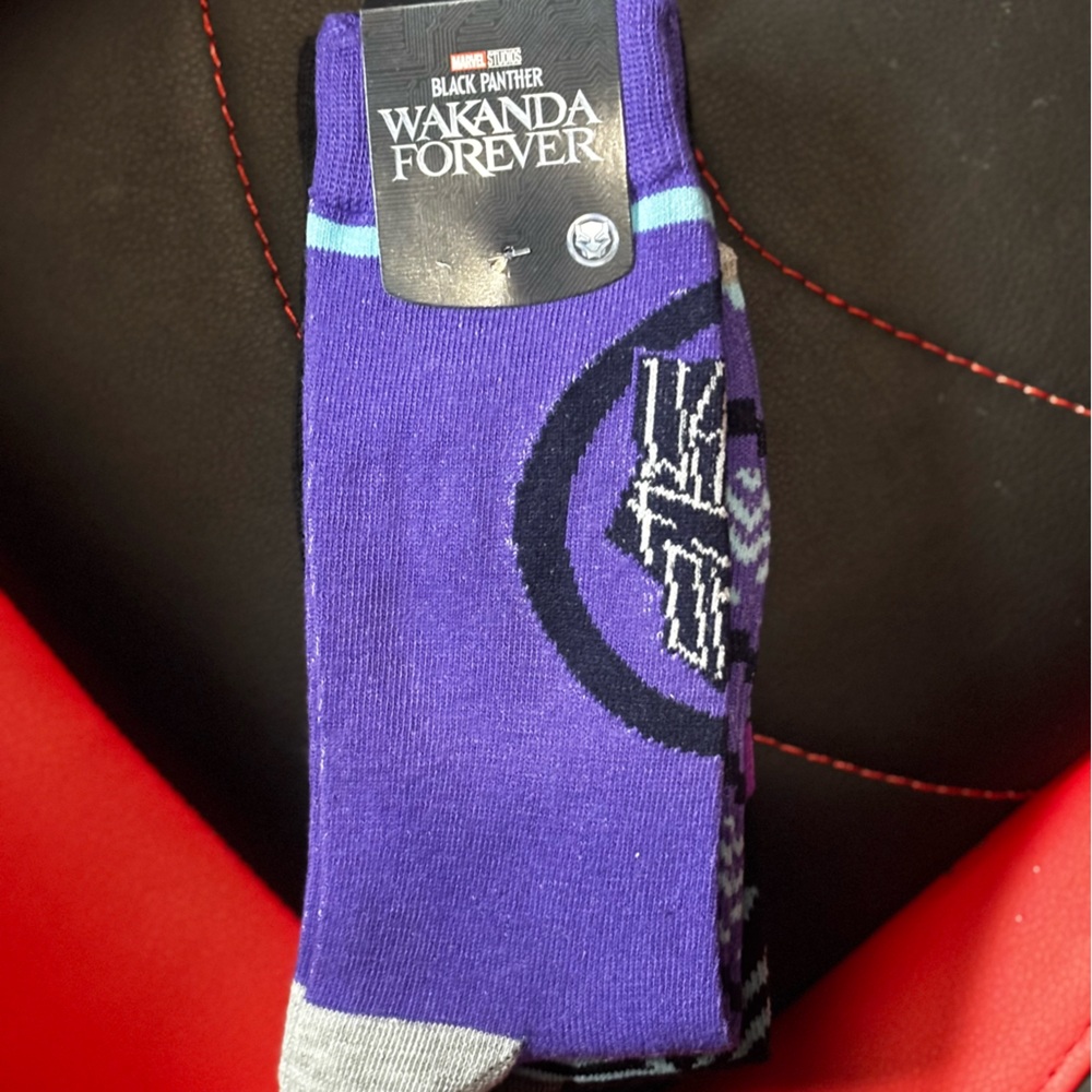 🧑🏻‍🎄Bioworld Marvel Wakanda Forever Crew Socks Set of 3